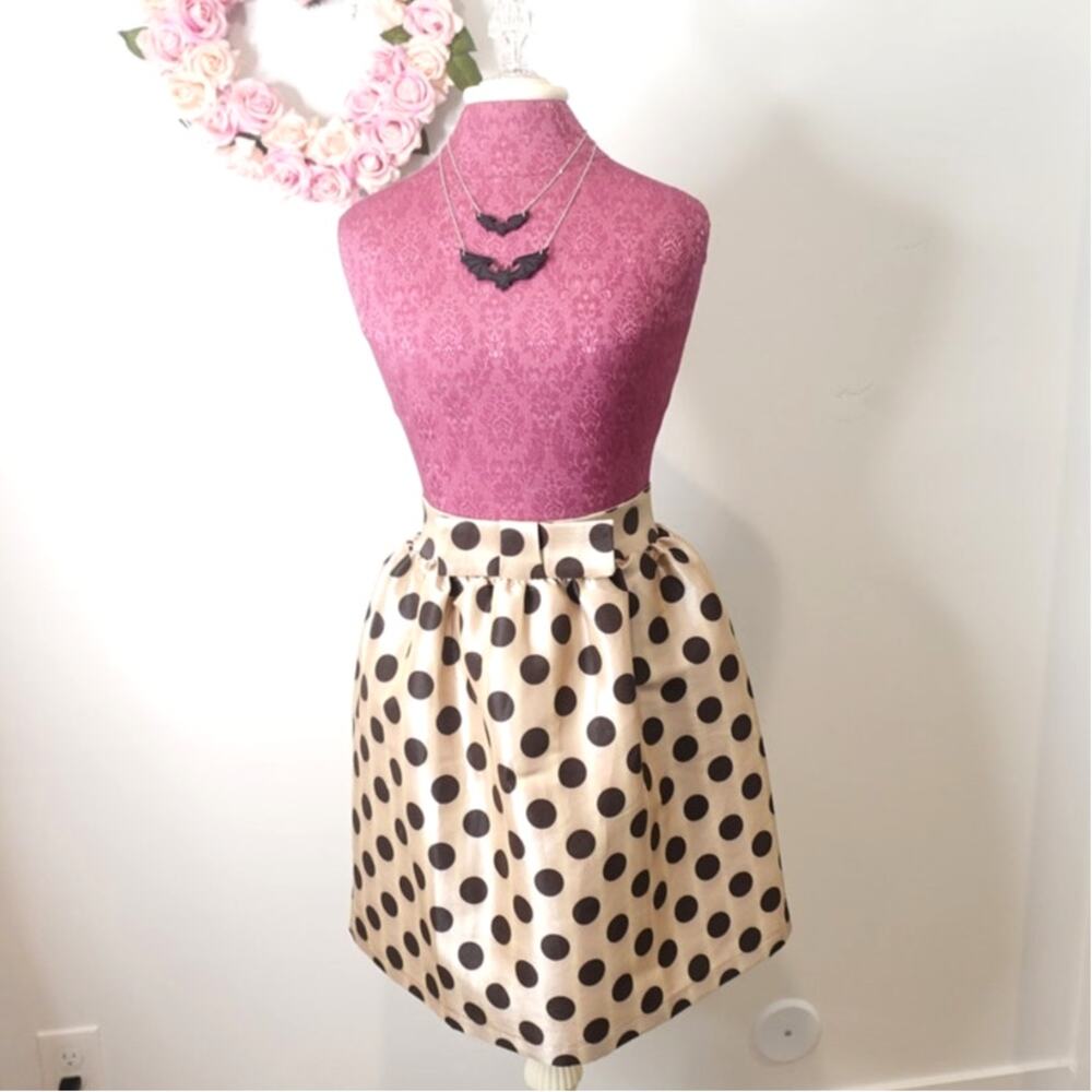 Short Shabby Apple taffeta taupe skirt with black polka dots Holiday Attire
